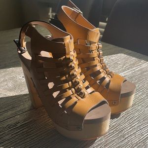 FLOGG CLOGS tan leather platforms